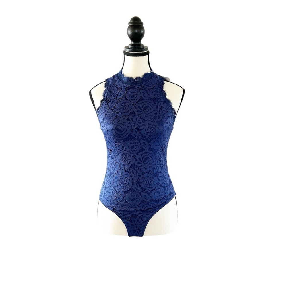 NEW Women's Reoria Blue Lace Bodysuit Size M Floral Summer Spring